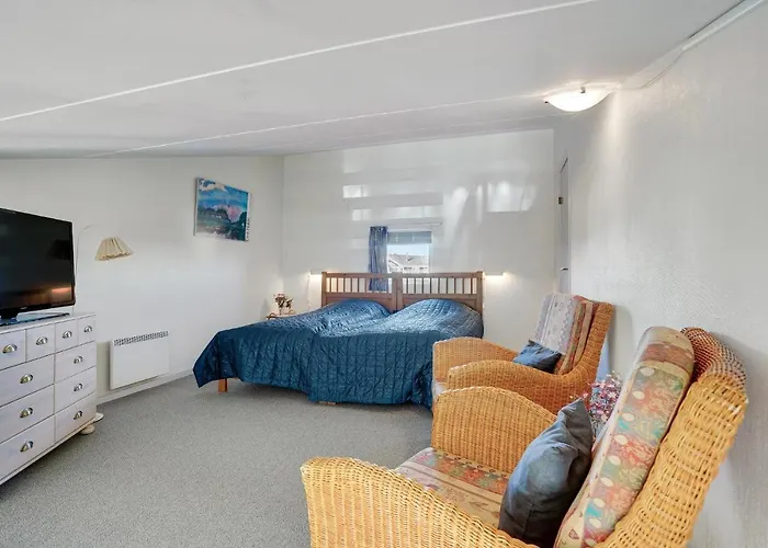 Apartamento 3 Bedroom Cozy In *